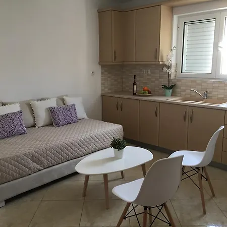 Sea And Sun Apartment *